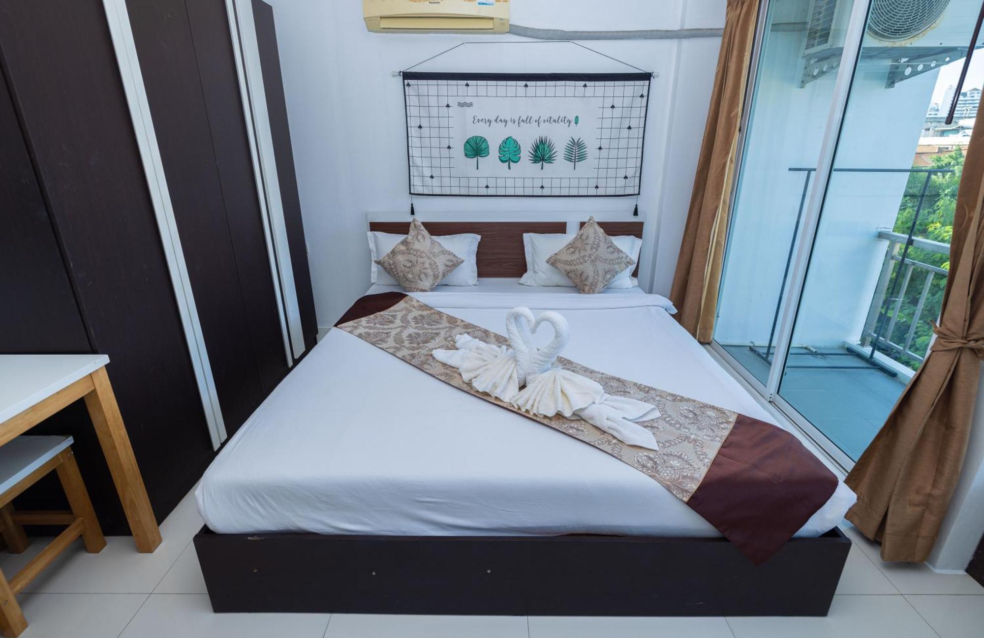 Happy 99 Guest House Patong Екстер'єр фото