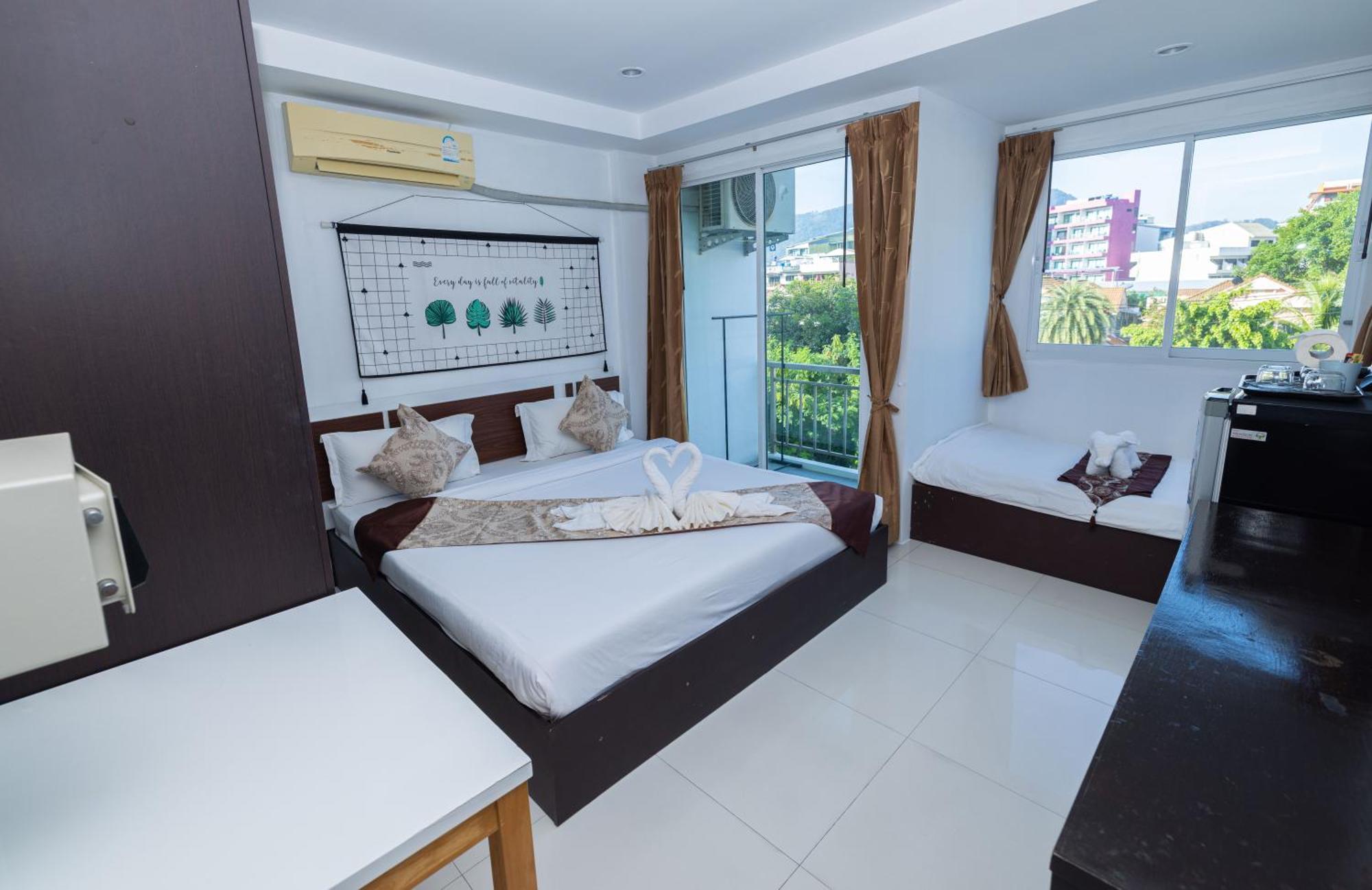 Happy 99 Guest House Patong Екстер'єр фото