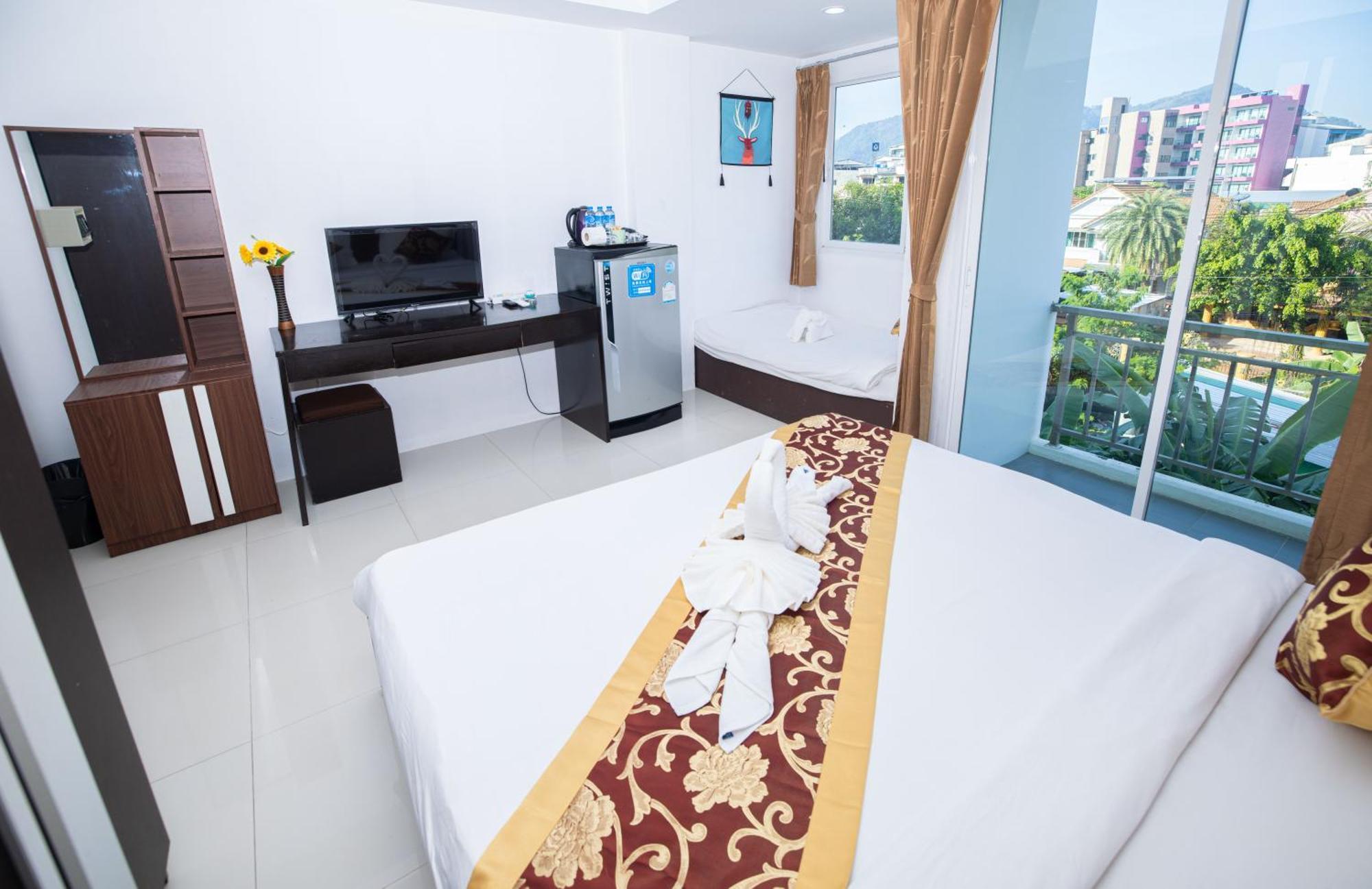 Happy 99 Guest House Patong Екстер'єр фото