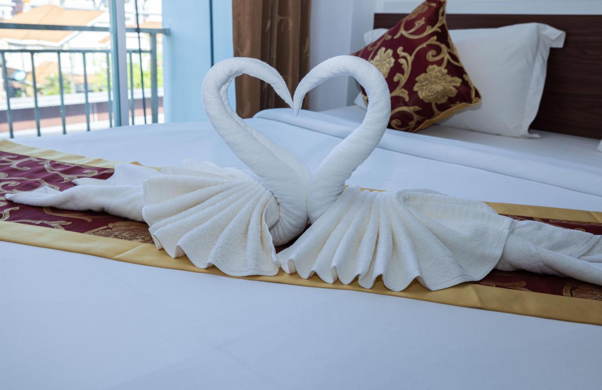 Happy 99 Guest House Patong Екстер'єр фото