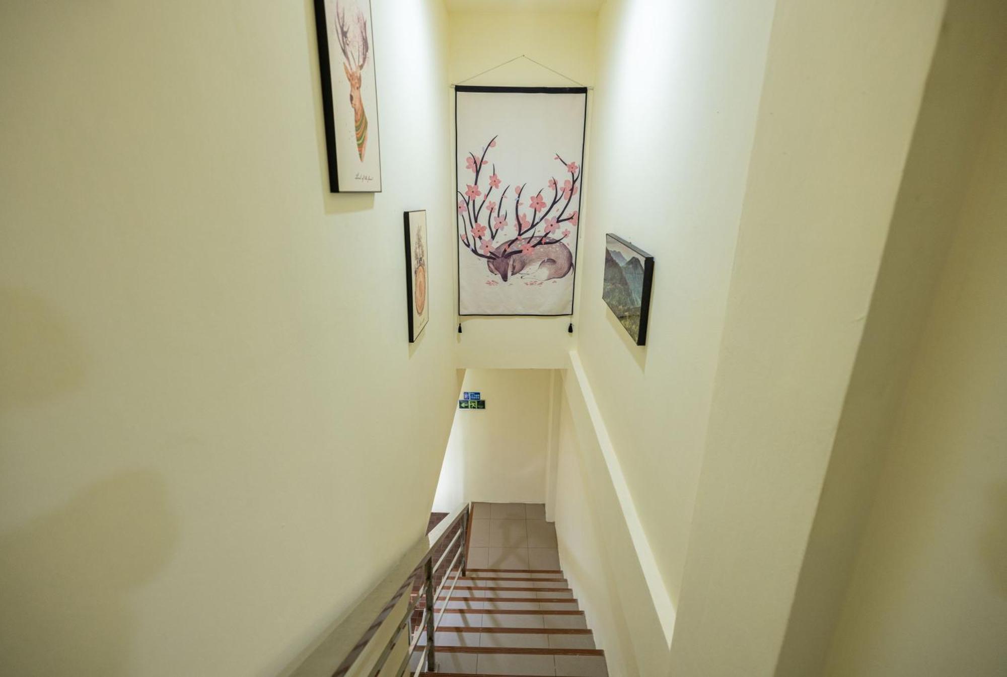 Happy 99 Guest House Patong Екстер'єр фото