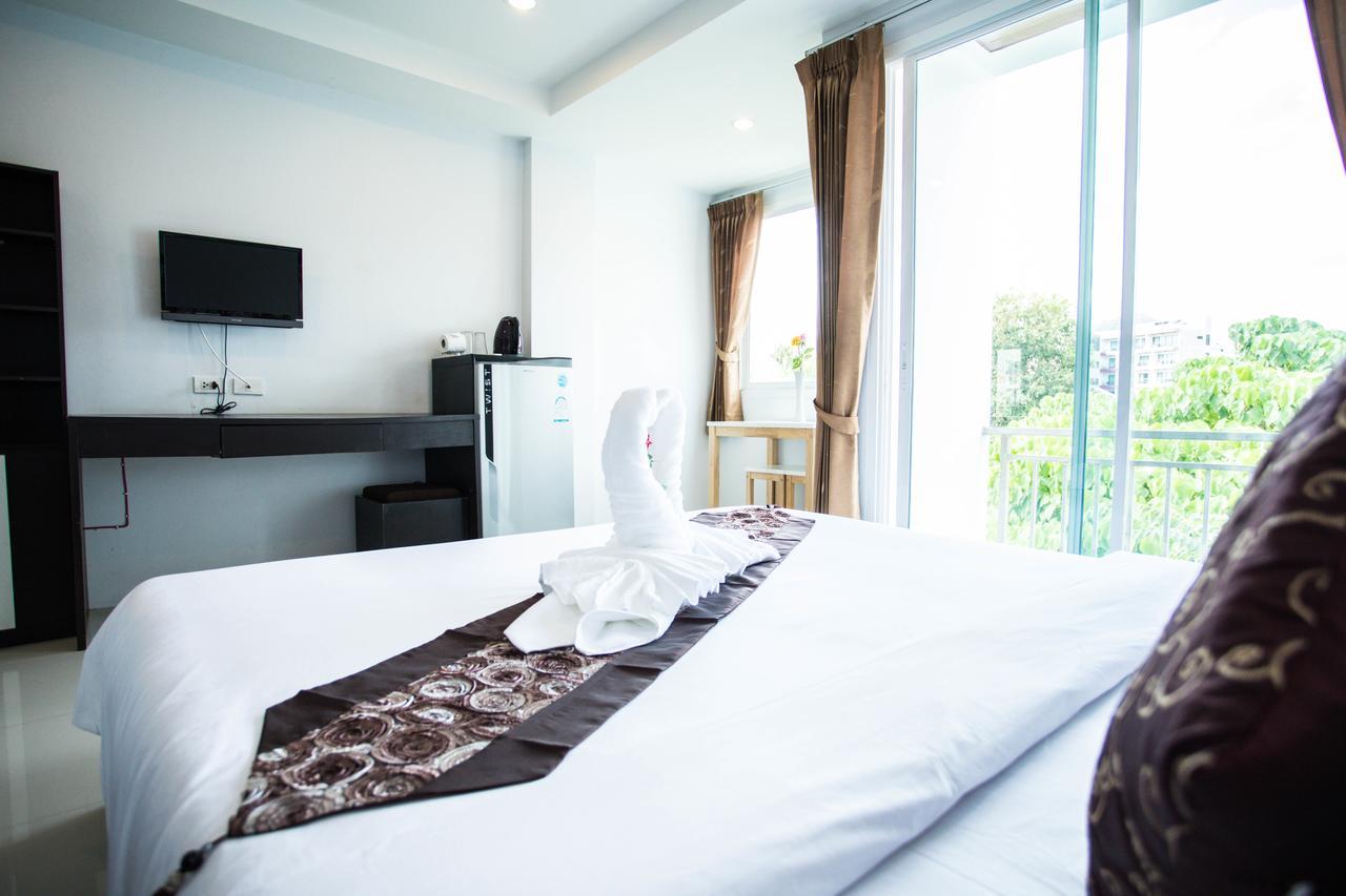 Happy 99 Guest House Patong Екстер'єр фото