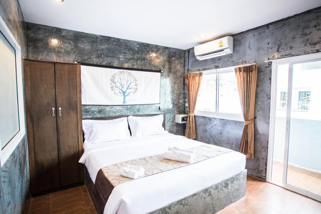 Happy 99 Guest House Patong Екстер'єр фото