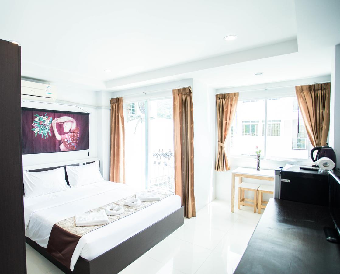 Happy 99 Guest House Patong Екстер'єр фото