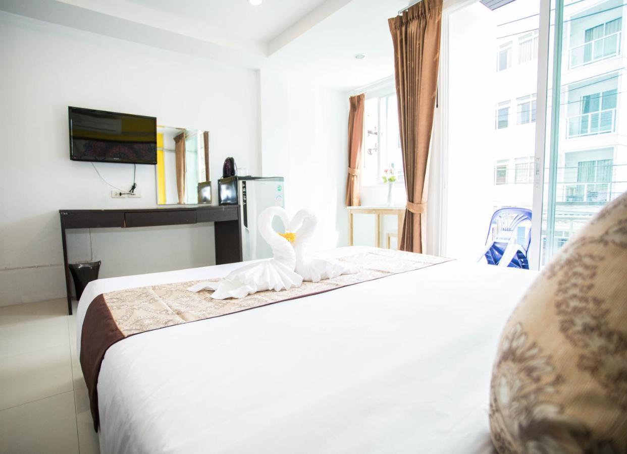 Happy 99 Guest House Patong Екстер'єр фото